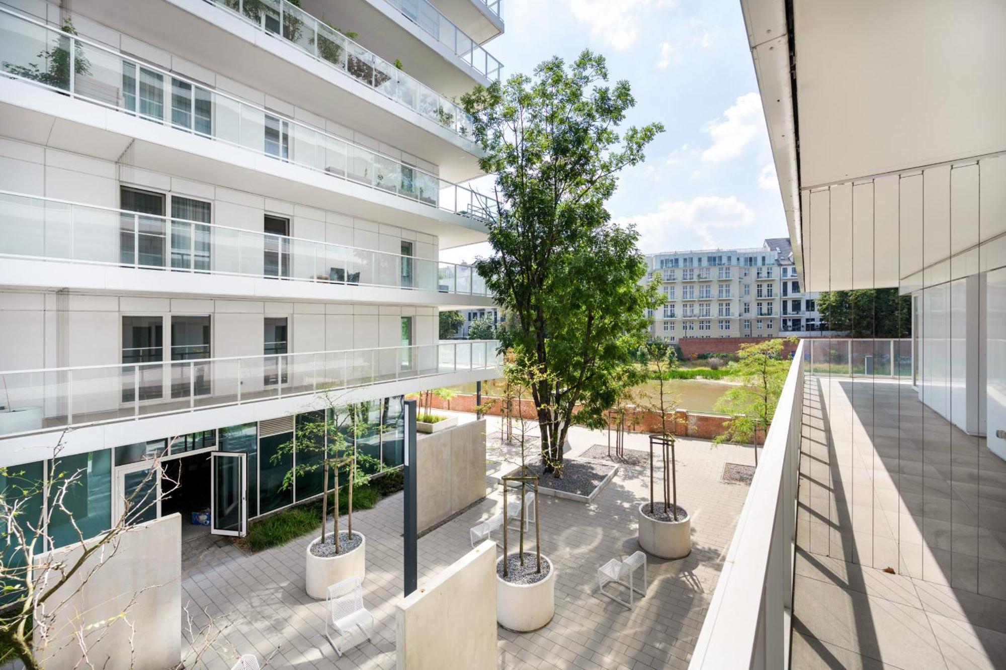 Elegant Apartment With Balcony By The Oder River In Wroclaw By Renters Prestige Exterior foto
